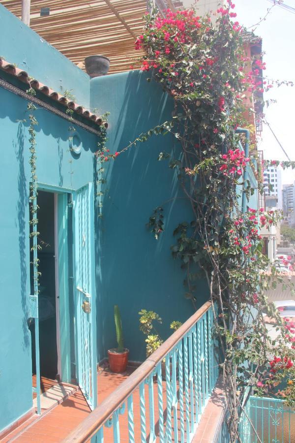 La Casona Azul Bed & Breakfast Lima Exterior photo