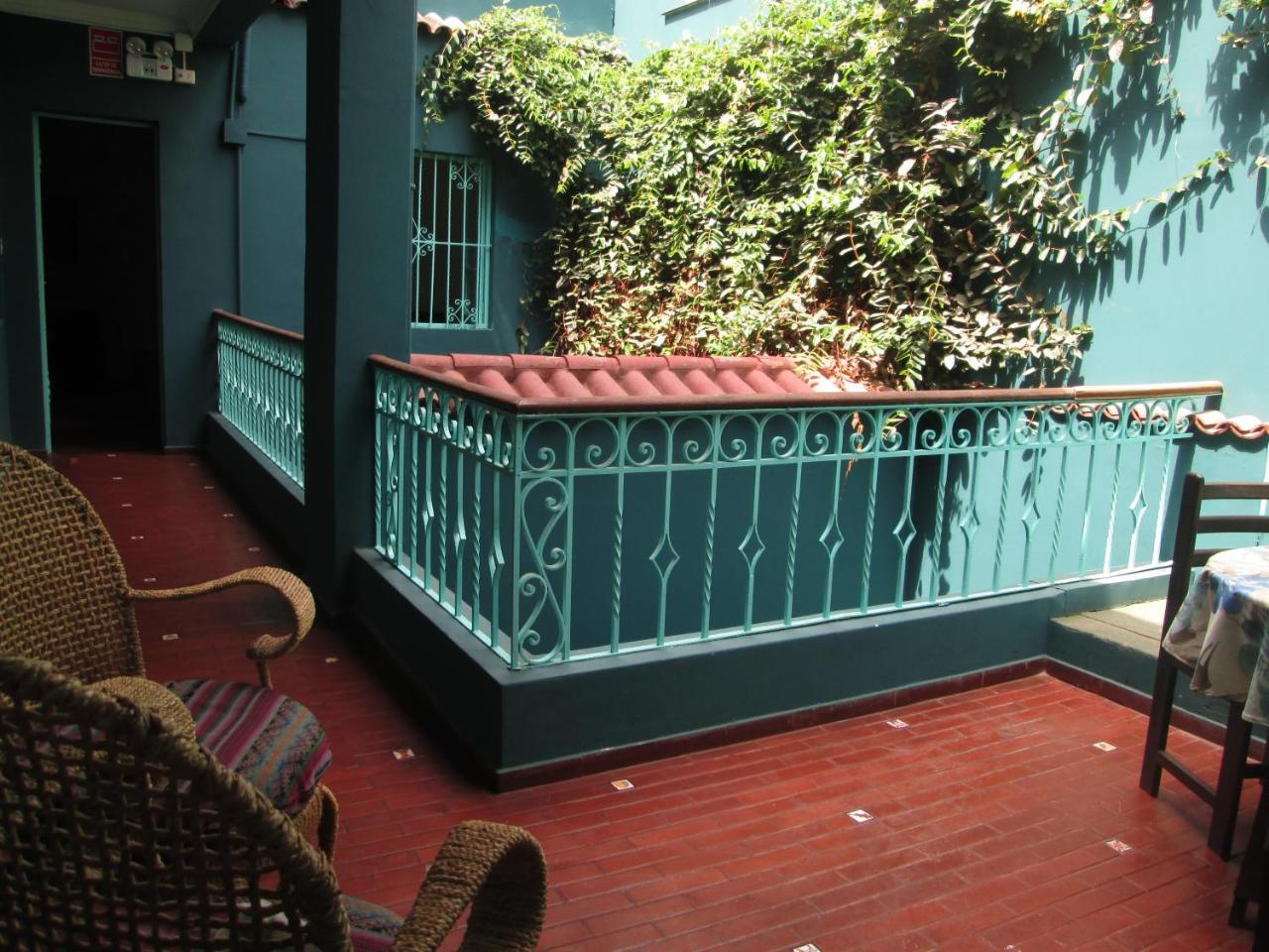 La Casona Azul Bed & Breakfast Lima Exterior photo